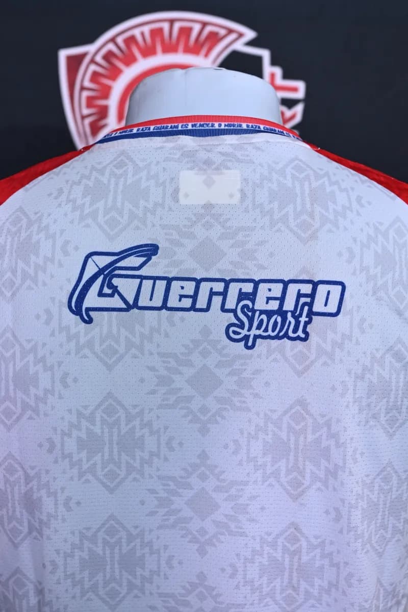 Línea Guerrero — Camiseta institucional