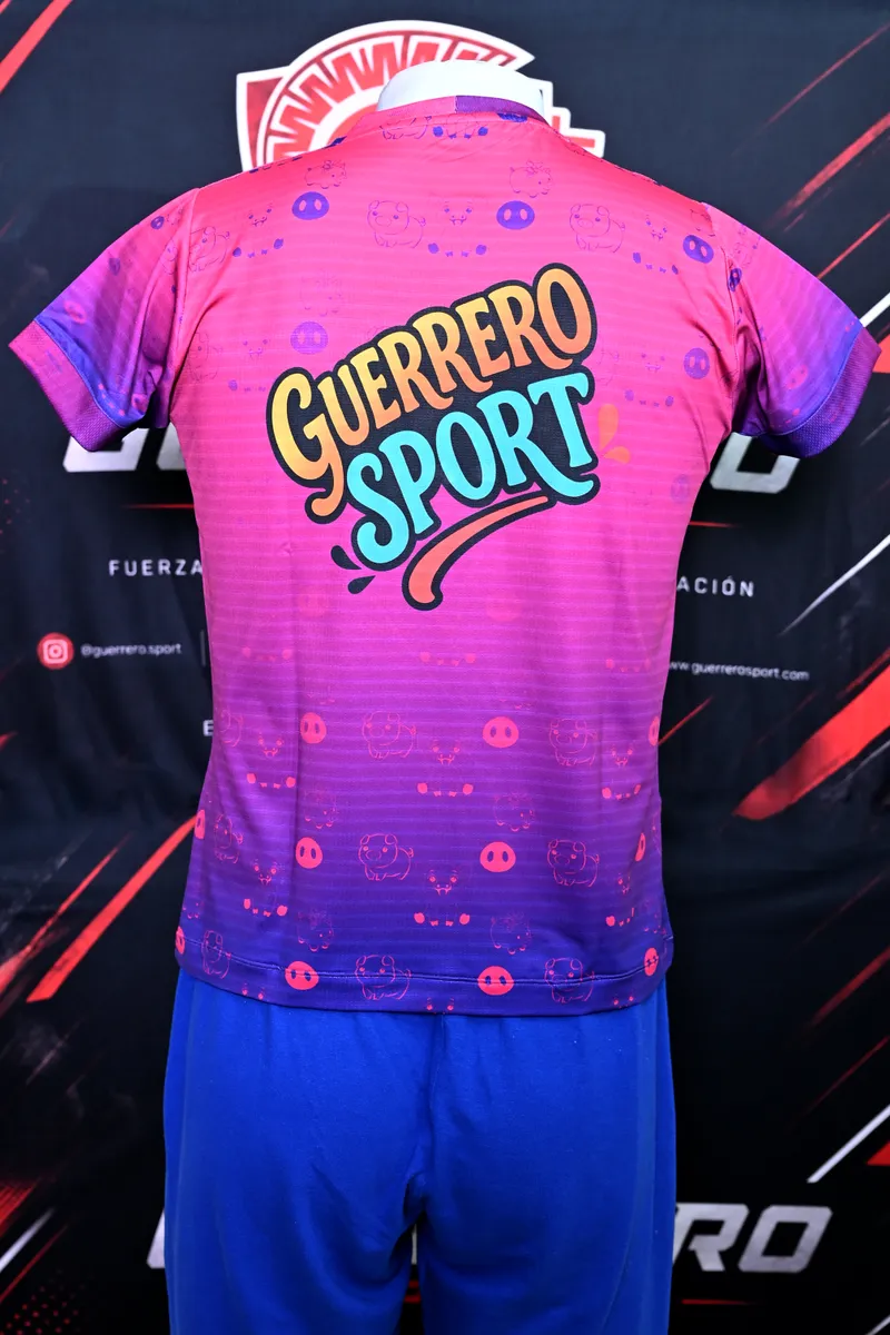 Línea femenina — Conjunto rosa